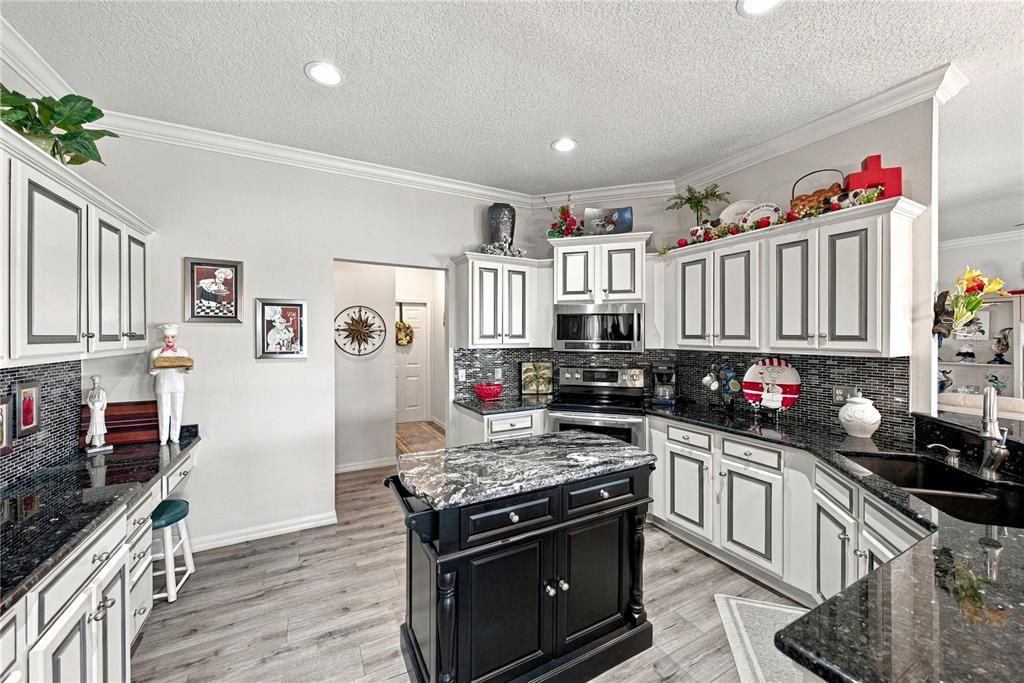 For Sale: $449,000 (3 beds, 2 baths, 2229 Square Feet)