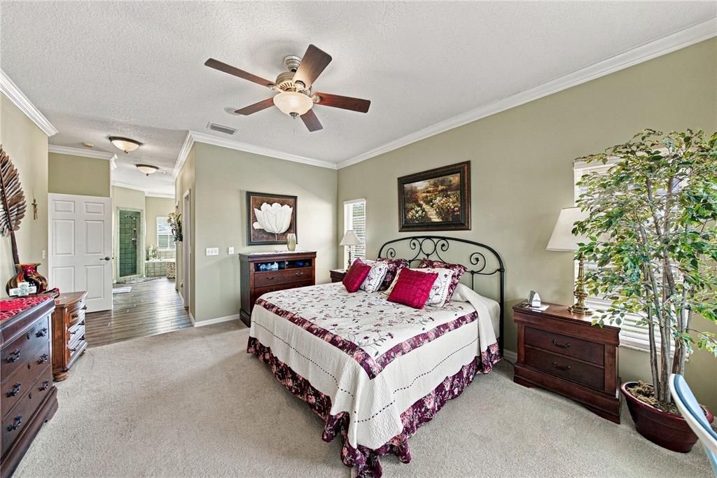 For Sale: $449,000 (3 beds, 2 baths, 2229 Square Feet)