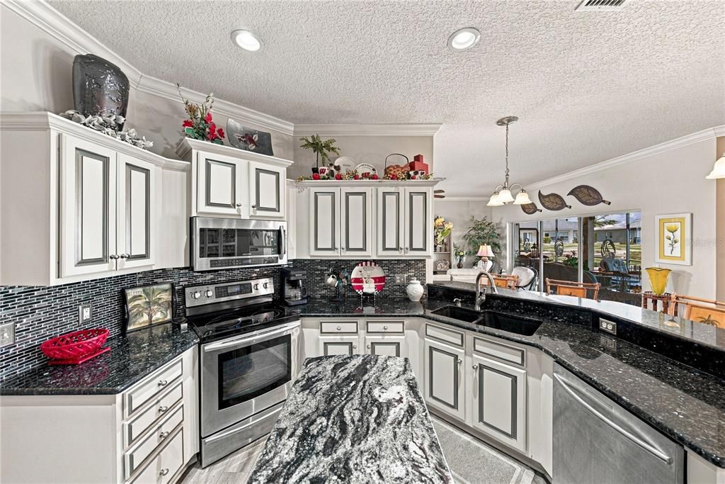 For Sale: $449,000 (3 beds, 2 baths, 2229 Square Feet)