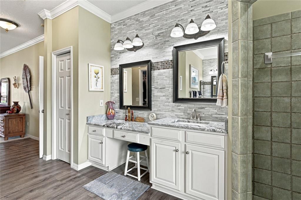 For Sale: $449,000 (3 beds, 2 baths, 2229 Square Feet)
