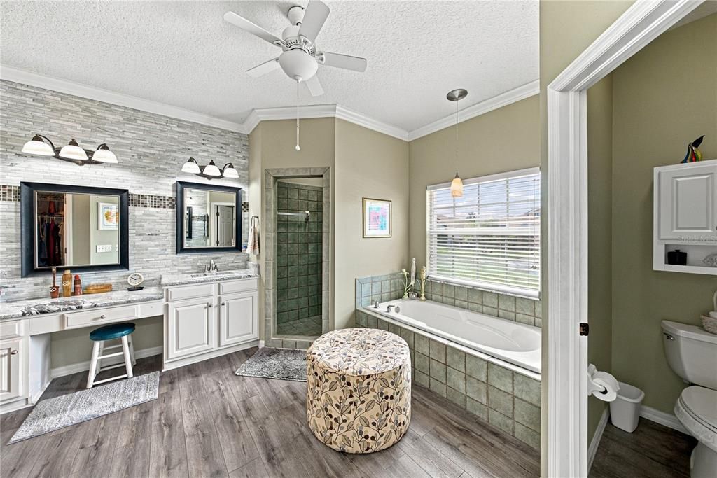 For Sale: $449,000 (3 beds, 2 baths, 2229 Square Feet)