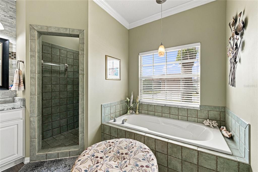 For Sale: $449,000 (3 beds, 2 baths, 2229 Square Feet)