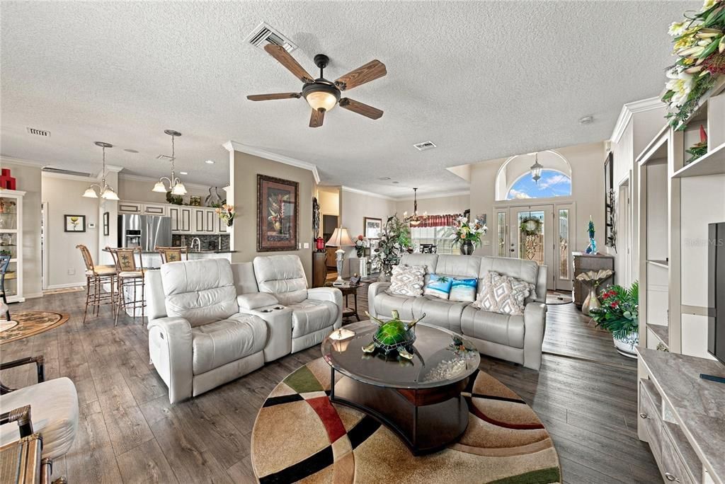 For Sale: $449,000 (3 beds, 2 baths, 2229 Square Feet)