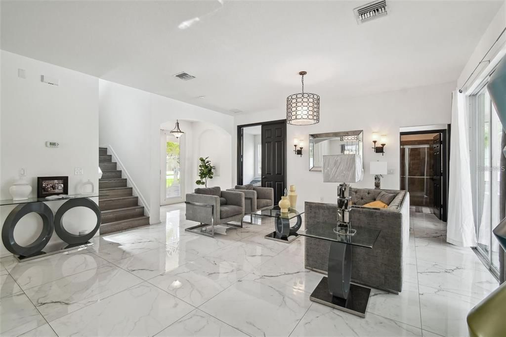 En Venta: $760,000 (6 camas, 4 baños, 3651 Pies cuadrados)