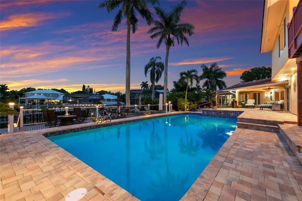 En Venta: $2,490,000 (4 camas, 4 baños, 4307 Pies cuadrados)