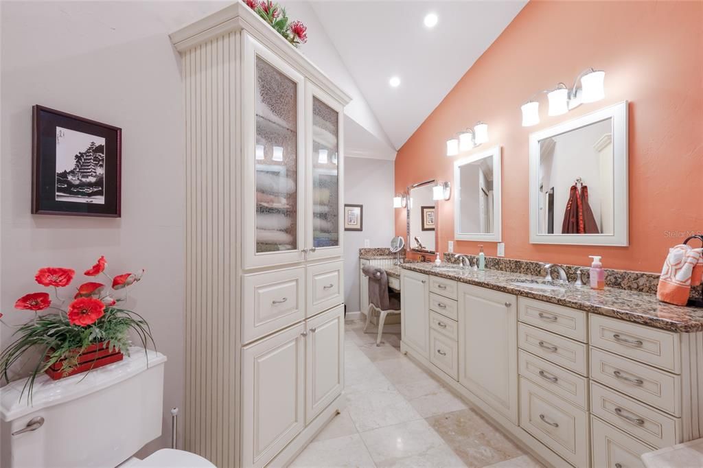 En Venta: $2,490,000 (4 camas, 4 baños, 4307 Pies cuadrados)