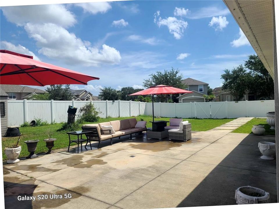 For Sale: $690,900 (7 beds, 4 baths, 4133 Square Feet)
