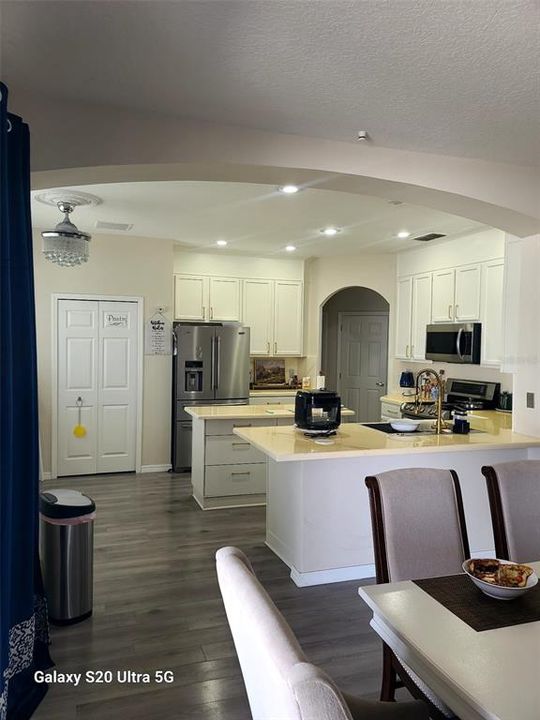 For Sale: $690,900 (7 beds, 4 baths, 4133 Square Feet)