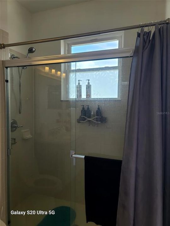 For Sale: $690,900 (7 beds, 4 baths, 4133 Square Feet)