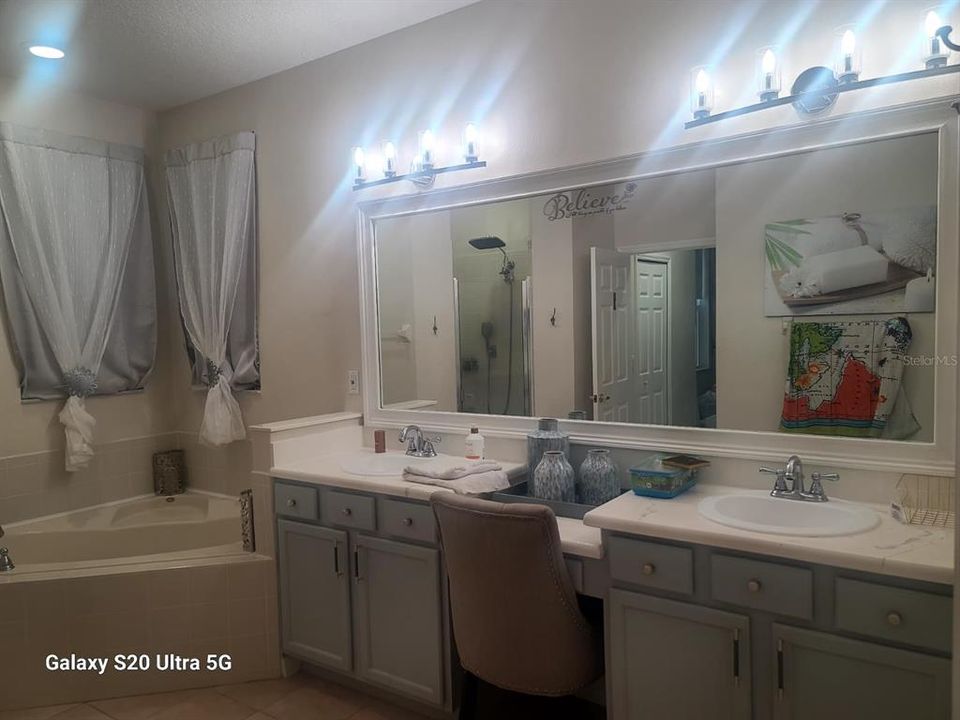 For Sale: $690,900 (7 beds, 4 baths, 4133 Square Feet)