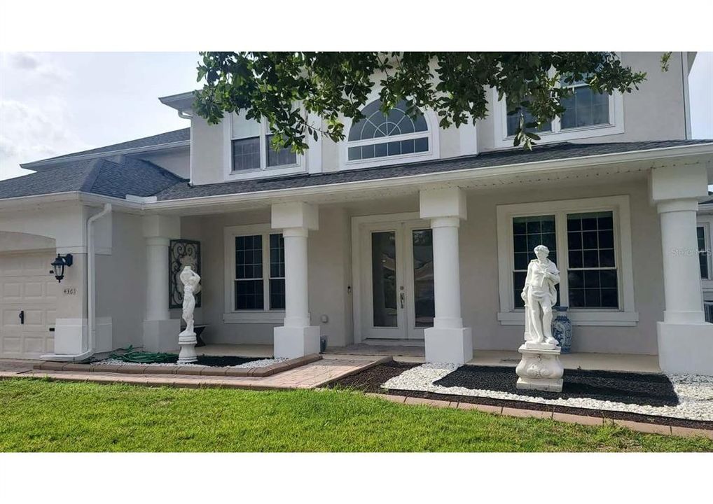 For Sale: $690,900 (7 beds, 4 baths, 4133 Square Feet)