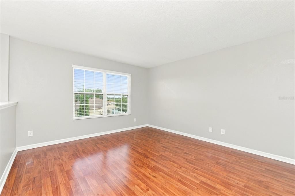 En Venta: $417,000 (4 camas, 2 baños, 2809 Pies cuadrados)