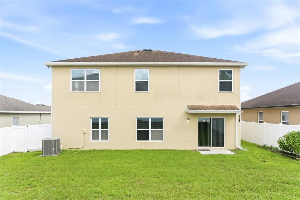 En Venta: $417,000 (4 camas, 2 baños, 2809 Pies cuadrados)