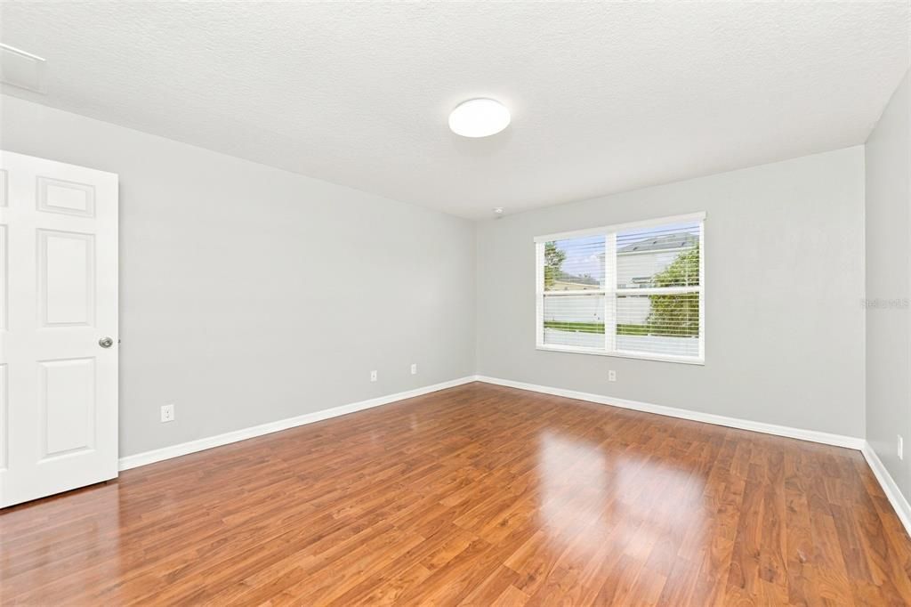 En Venta: $417,000 (4 camas, 2 baños, 2809 Pies cuadrados)