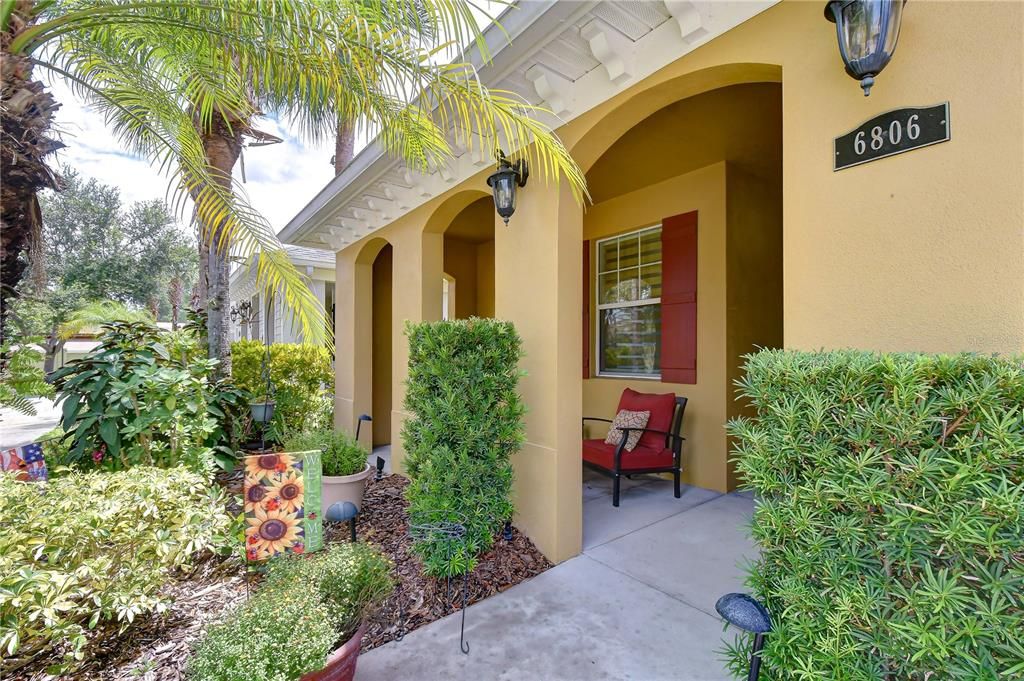 For Sale: $599,000 (3 beds, 2 baths, 2421 Square Feet)