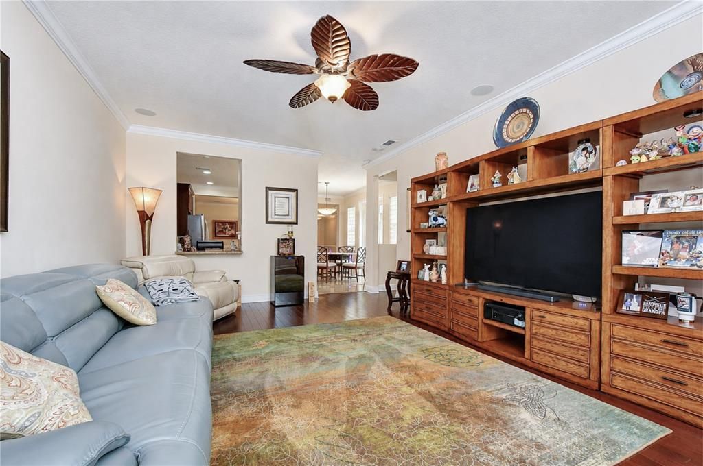 For Sale: $599,000 (3 beds, 2 baths, 2421 Square Feet)
