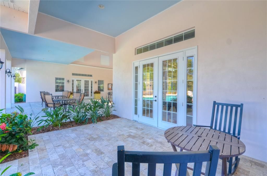 For Sale: $599,000 (3 beds, 2 baths, 2421 Square Feet)