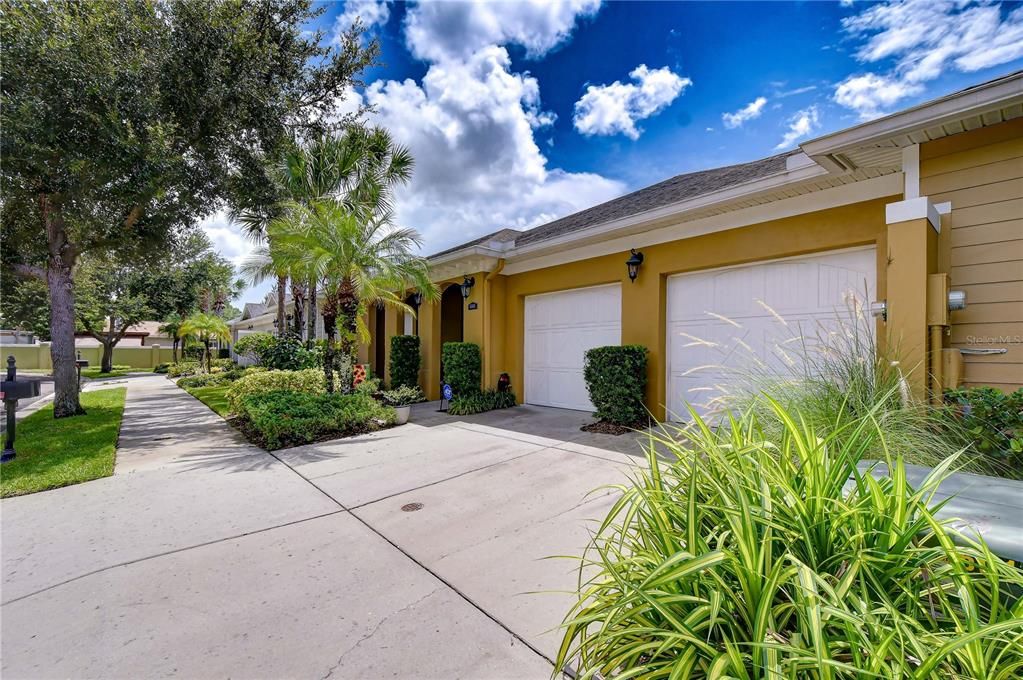 For Sale: $599,000 (3 beds, 2 baths, 2421 Square Feet)