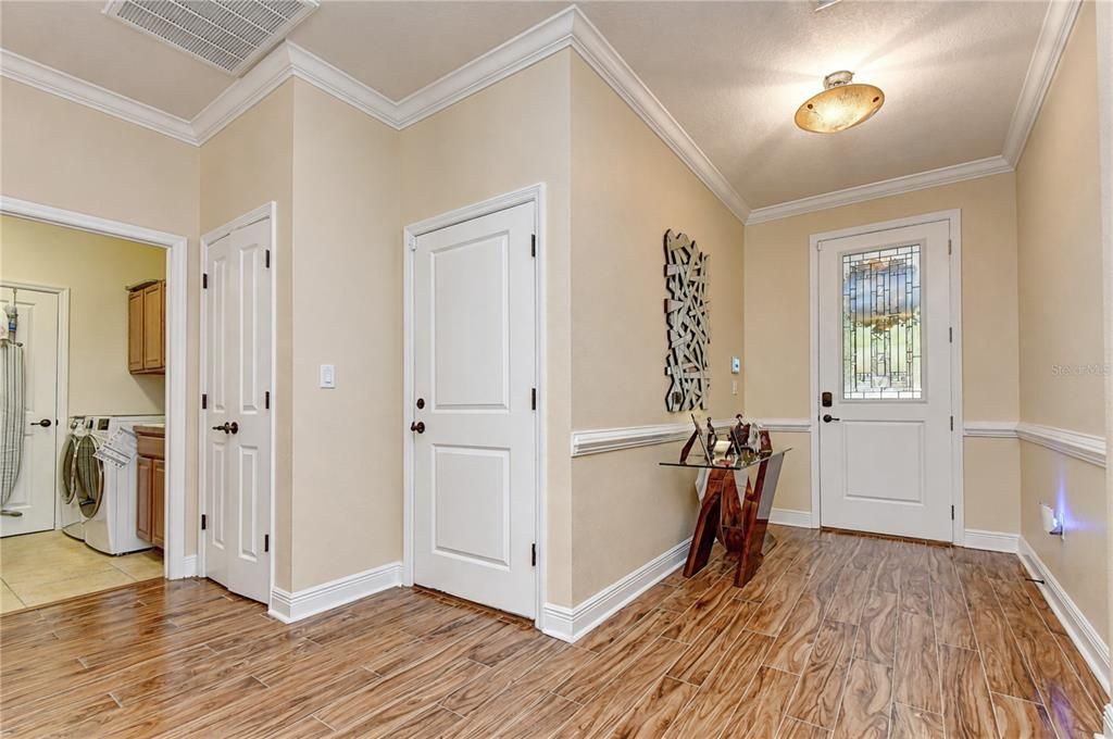 For Sale: $599,000 (3 beds, 2 baths, 2421 Square Feet)