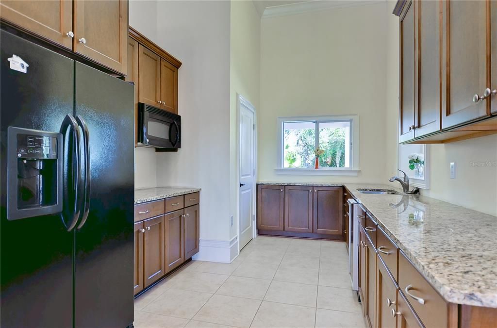 For Sale: $599,000 (3 beds, 2 baths, 2421 Square Feet)
