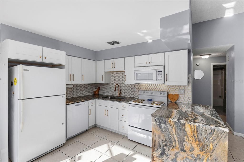 En Venta: $299,000 (3 camas, 1 baños, 1016 Pies cuadrados)