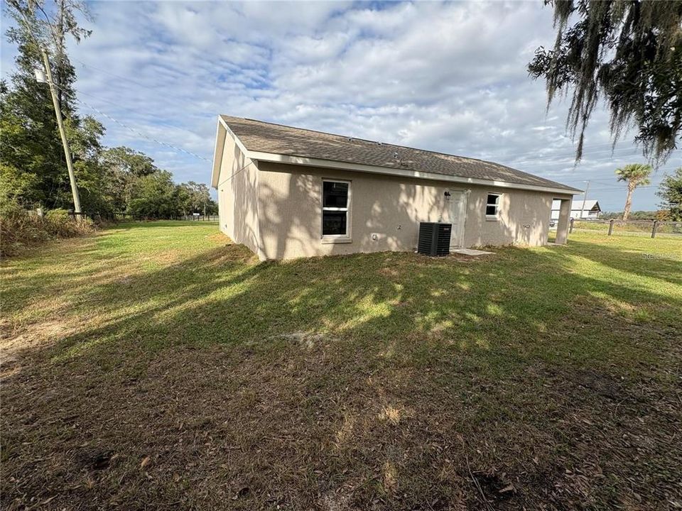 En Venta: $257,500 (3 camas, 2 baños, 1299 Pies cuadrados)