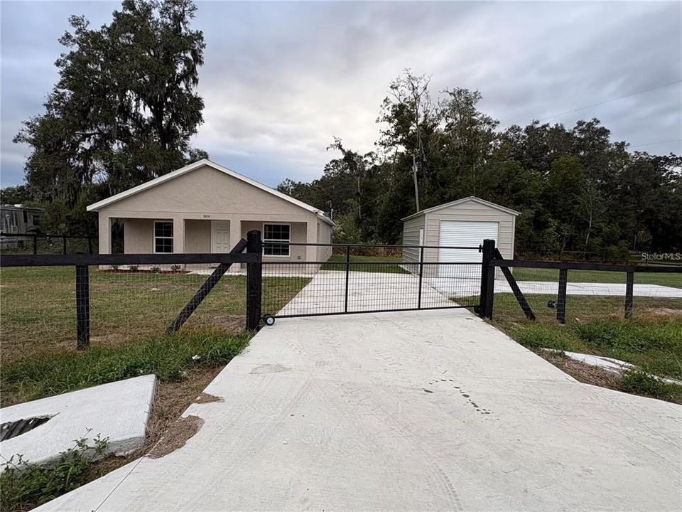 En Venta: $257,500 (3 camas, 2 baños, 1299 Pies cuadrados)
