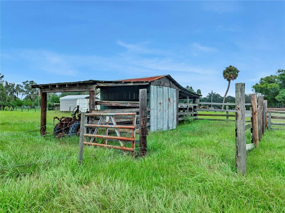 For Sale: $749,500 (3 beds, 1 baths, 1192 Square Feet)