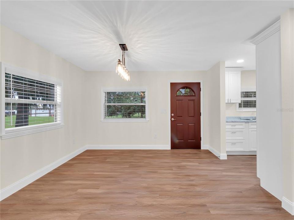 For Sale: $749,500 (3 beds, 1 baths, 1192 Square Feet)