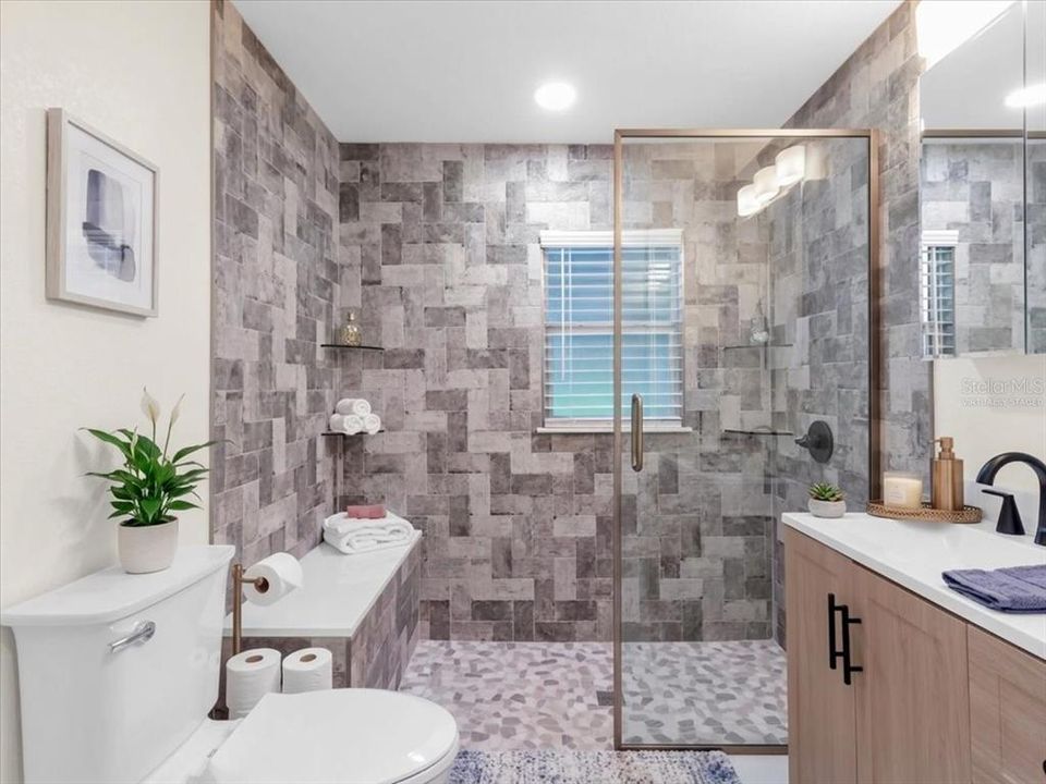 For Sale: $749,500 (3 beds, 1 baths, 1192 Square Feet)