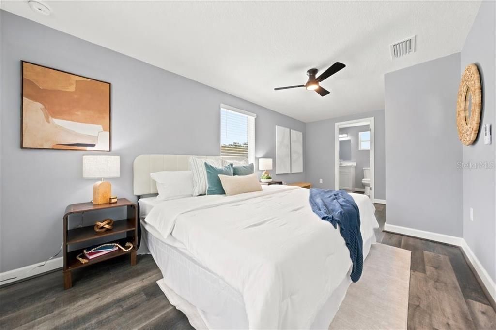 For Sale: $349,900 (4 beds, 2 baths, 1385 Square Feet)