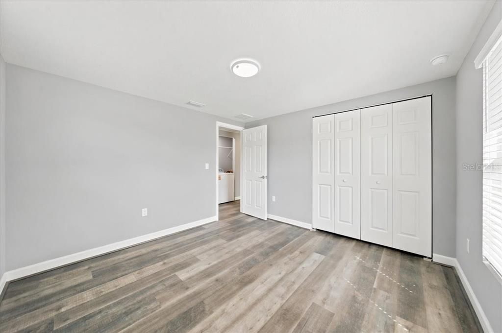 For Sale: $349,900 (4 beds, 2 baths, 1385 Square Feet)
