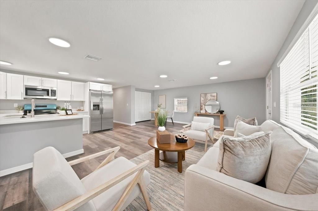 For Sale: $349,900 (4 beds, 2 baths, 1385 Square Feet)
