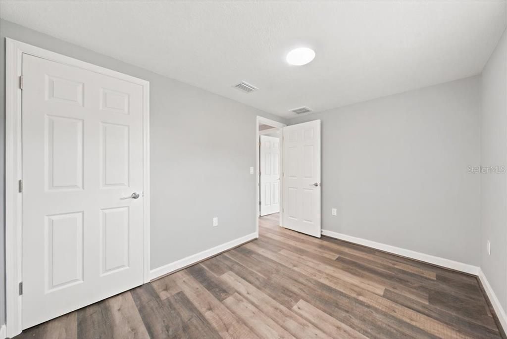For Sale: $349,900 (4 beds, 2 baths, 1385 Square Feet)