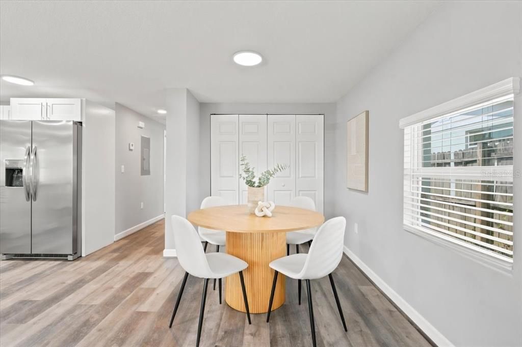 For Sale: $349,900 (4 beds, 2 baths, 1385 Square Feet)