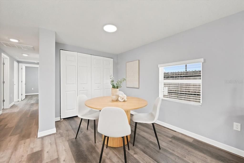 For Sale: $349,900 (4 beds, 2 baths, 1385 Square Feet)