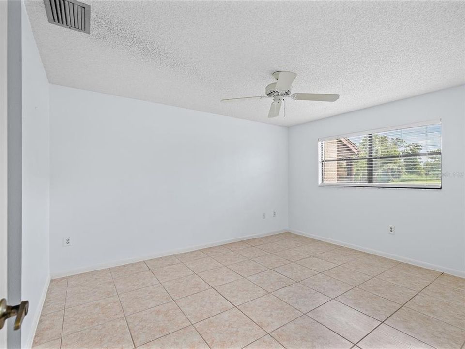 En Venta: $209,000 (2 camas, 2 baños, 1022 Pies cuadrados)