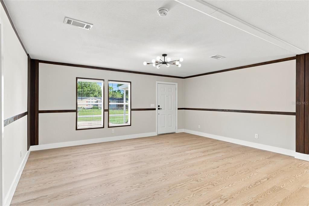 На продажу: $385,000 (4 спален, 2 ванн, 1836 Квадратных фут)