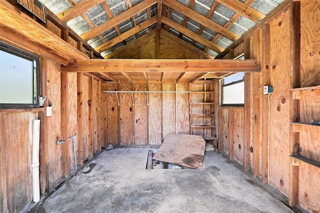 На продажу: $385,000 (4 спален, 2 ванн, 1836 Квадратных фут)