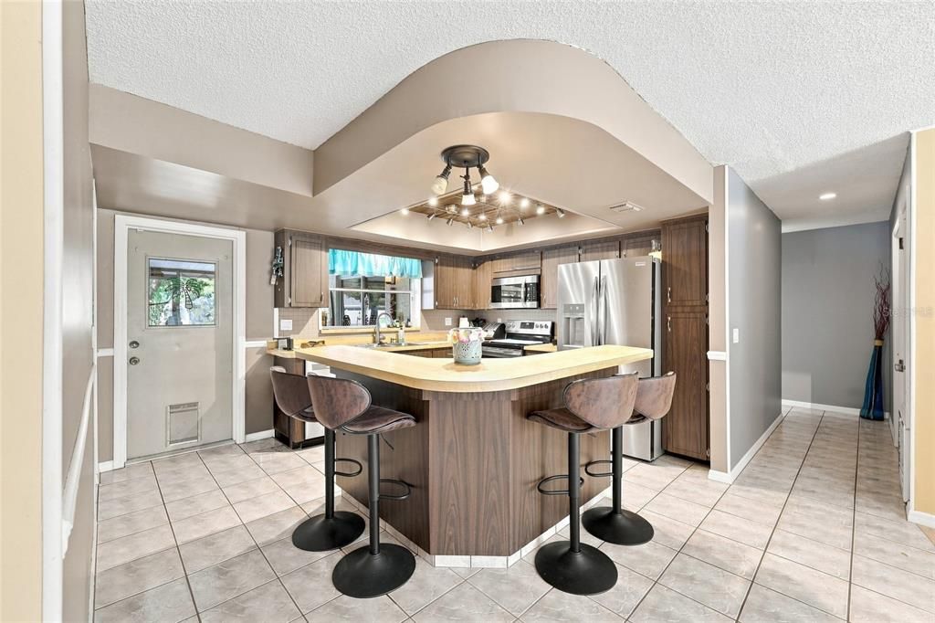 En Venta: $499,900 (4 camas, 2 baños, 1910 Pies cuadrados)