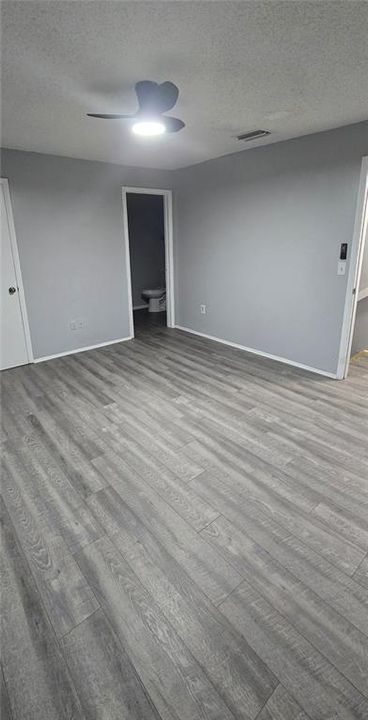 В аренду: $1,750 (2 спален, 2 ванн, 1050 Квадратных фут)