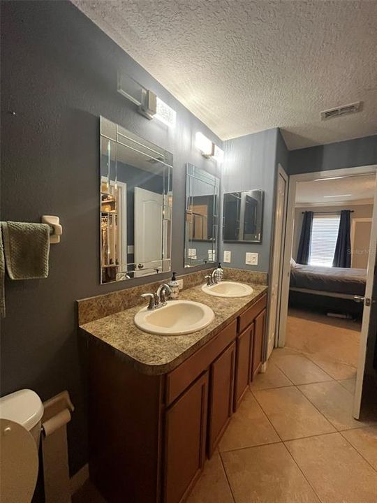 For Sale: $340,000 (3 beds, 2 baths, 2010 Square Feet)