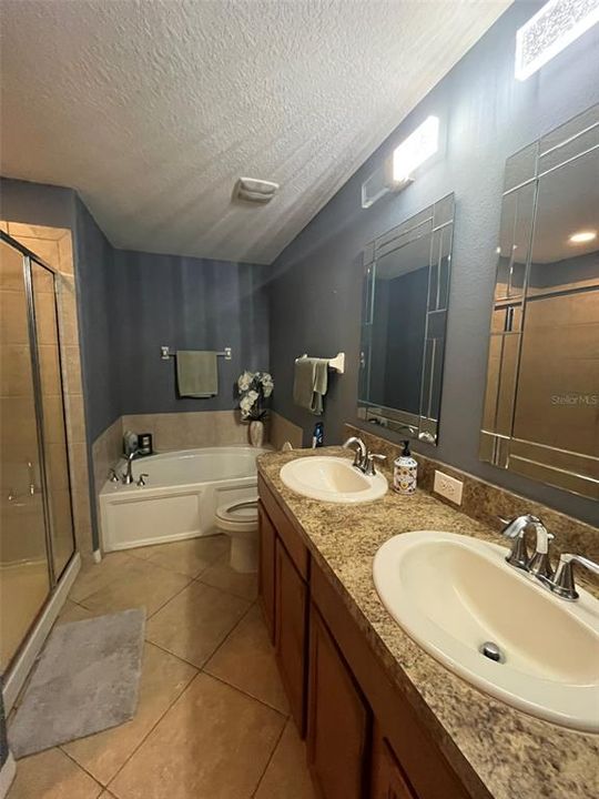 For Sale: $340,000 (3 beds, 2 baths, 2010 Square Feet)