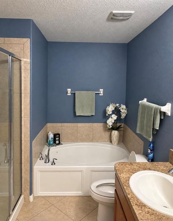 For Sale: $325,000 (3 beds, 2 baths, 2010 Square Feet)