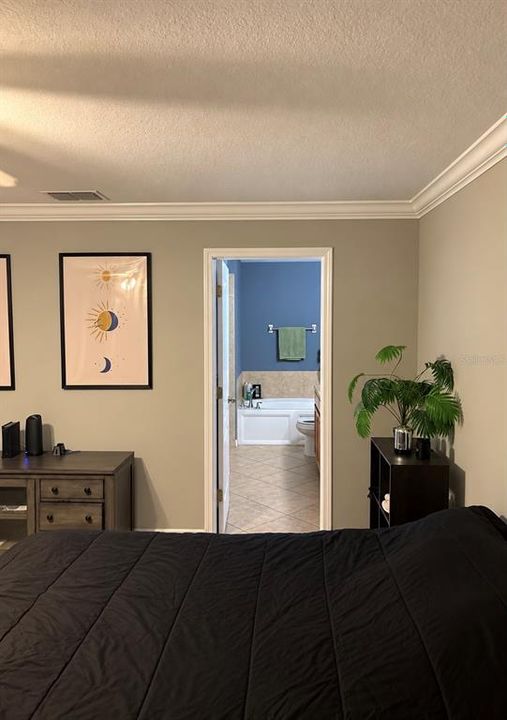 For Sale: $325,000 (3 beds, 2 baths, 2010 Square Feet)