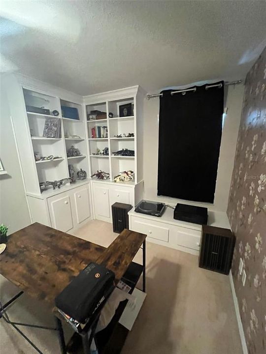 For Sale: $340,000 (3 beds, 2 baths, 2010 Square Feet)