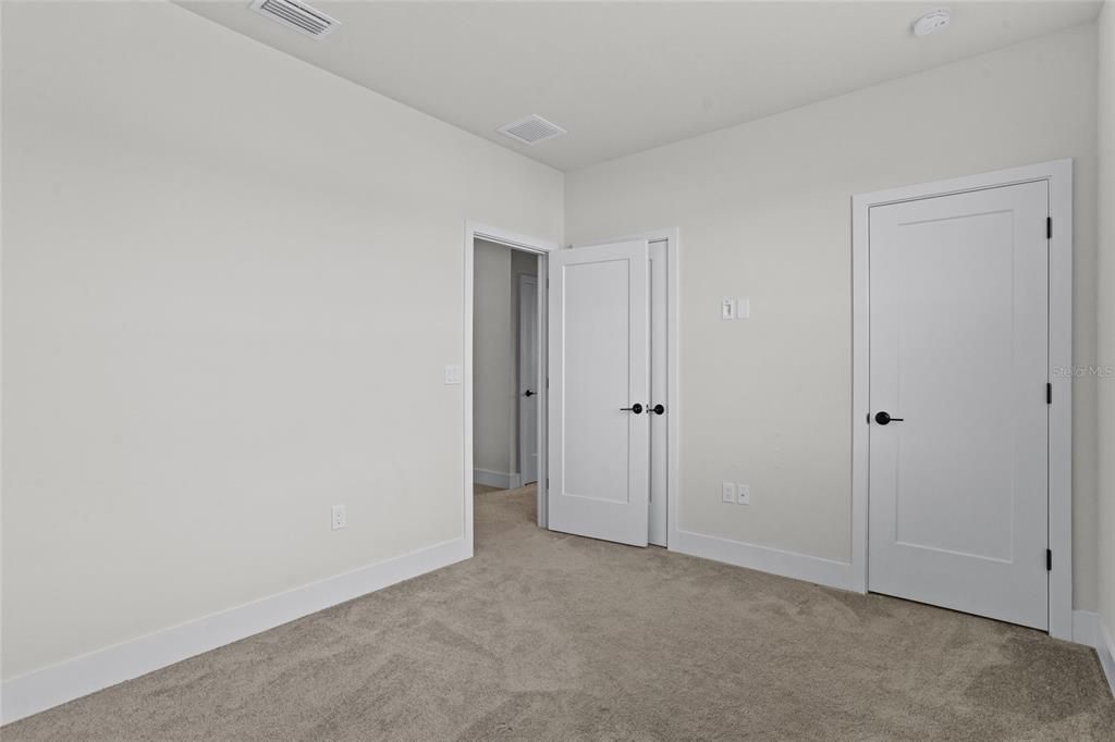For Sale: $410,000 (4 beds, 3 baths, 1845 Square Feet)
