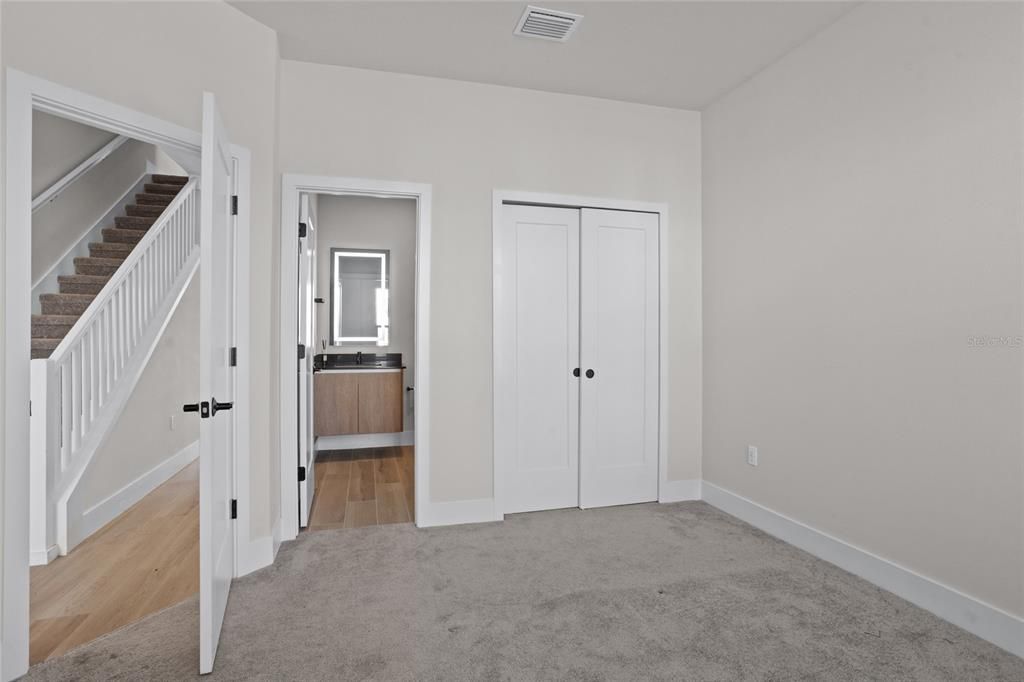 For Sale: $410,000 (4 beds, 3 baths, 1845 Square Feet)