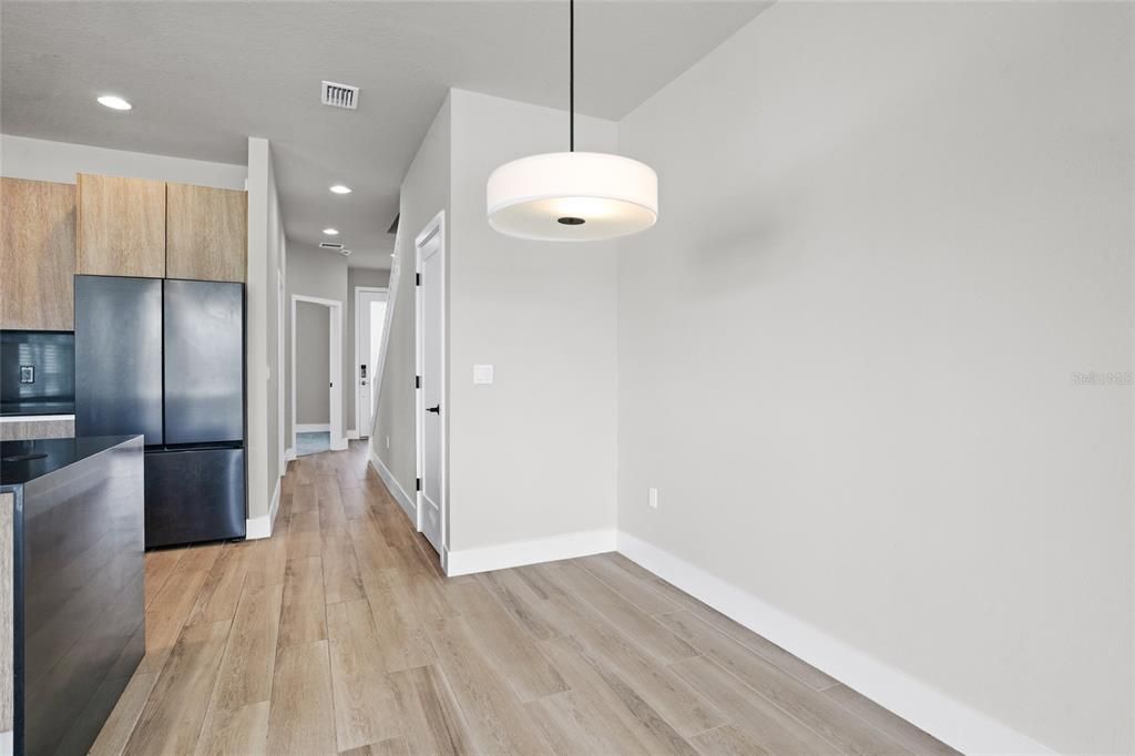 For Sale: $410,000 (4 beds, 3 baths, 1845 Square Feet)
