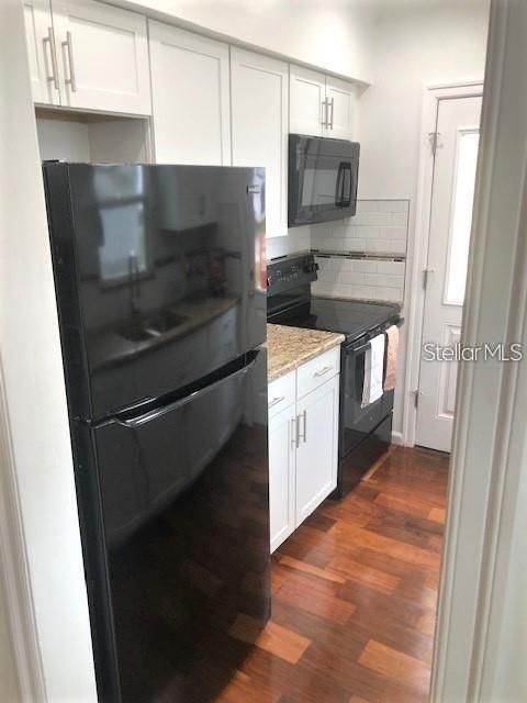 В аренду: $2,500 (2 спален, 1 ванн, 942 Квадратных фут)